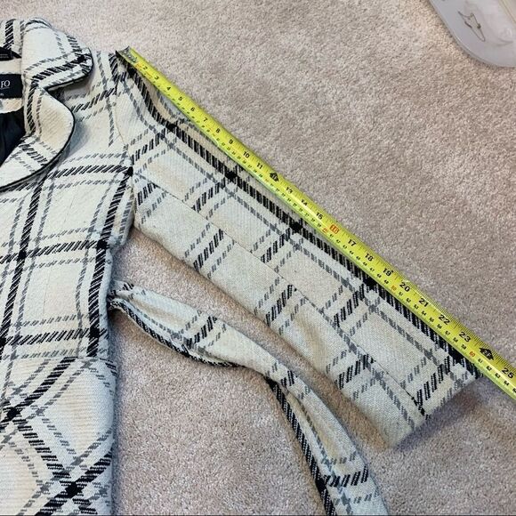 Adolfo cream black gray plaid check fall/winter coat size Medium - Picture 11 of 11